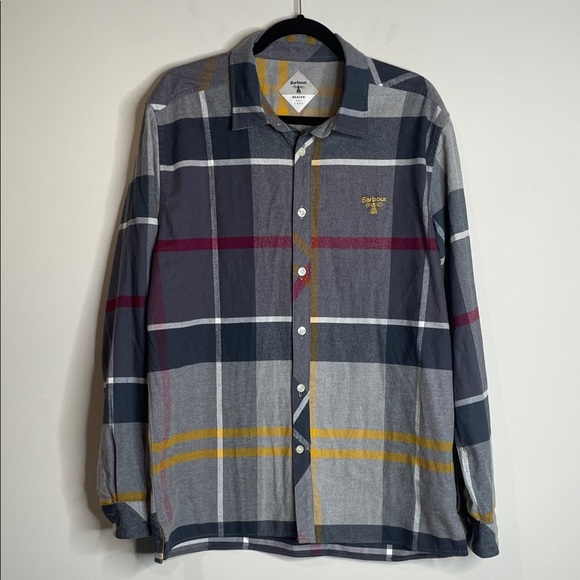 Barbour | Men’s Gray Plaid Button Down Flannel Shirt Size Medium - Picture 1 of 6